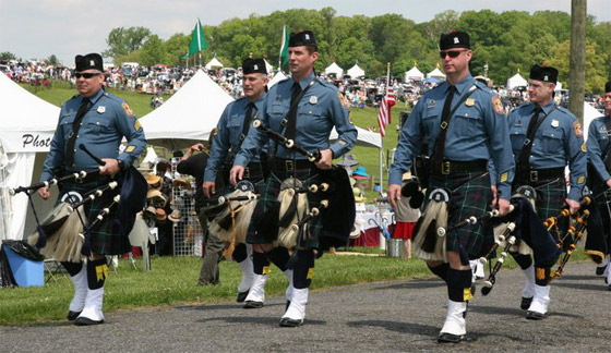 Delaware State Police Pipes and Drums at Winterthur Point-to-Point 2011